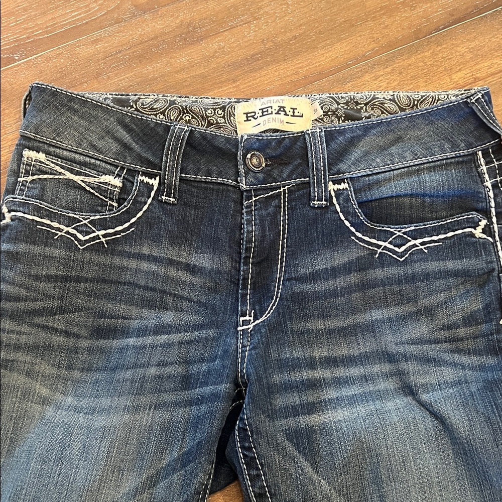 R.E.A.L Ariat Women’s Mid Rise Stretch Entwined Dark Wash Bootcut Jeans. Sz 30R - Picture 3 of 3